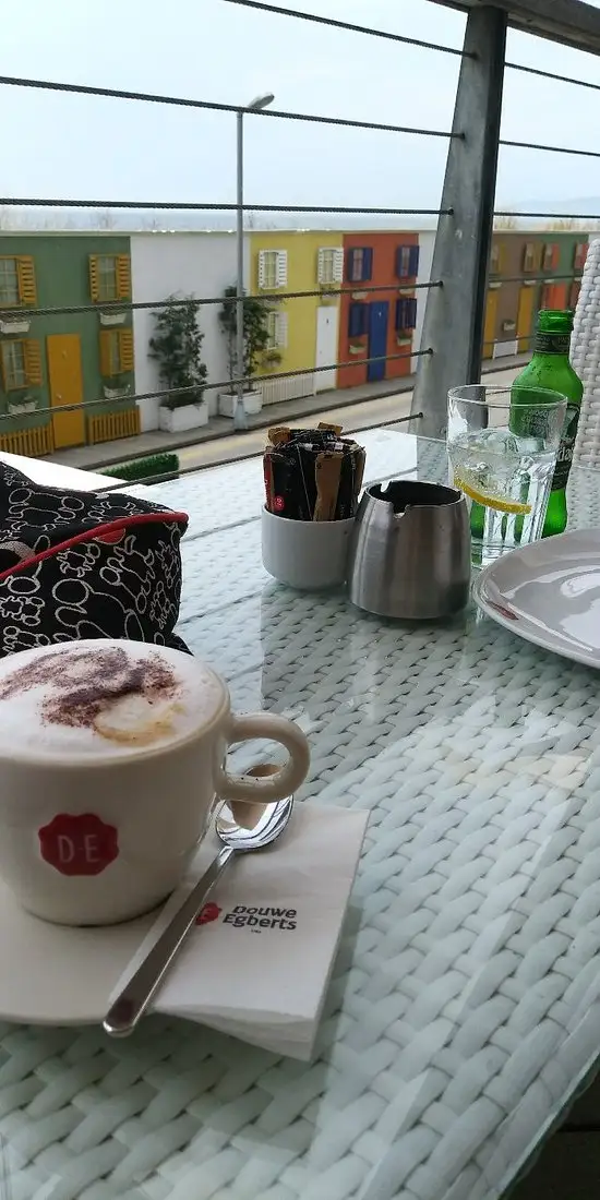 Douwe Egberts Cafee Pendik Marina'nin yemek ve ambiyans fotoğrafları 18