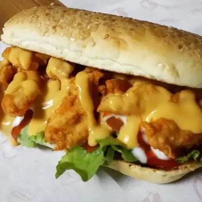 Po'boy Kuching