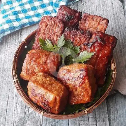 Gambar Makanan RM. Teteh (Mak Eroh) Sop Buntut & Ayam Penyet, HA Bastari 13