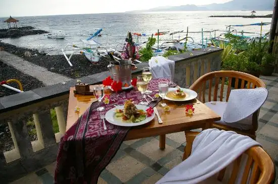 Gambar Makanan Lezat Beach Restaurant 5