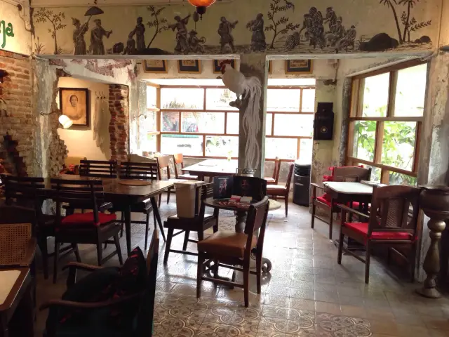 Gambar Makanan Arjuna Cafe and Photo Studio 5