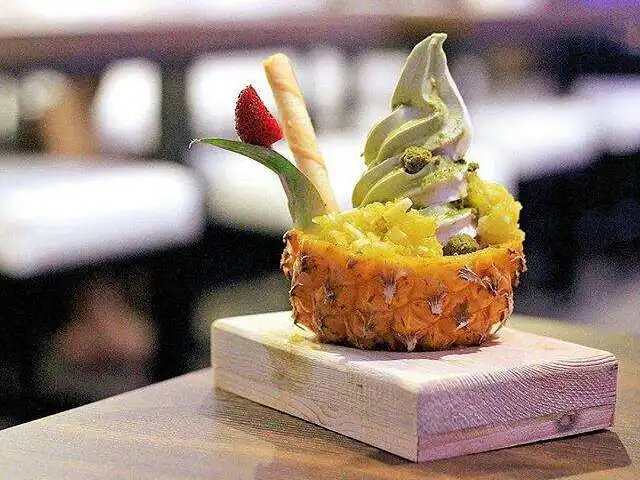 Gambar Makanan Gojira Ice Cream Bar 20