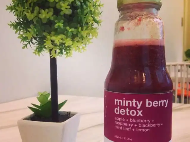 Detoxify Bar Food Photo 16