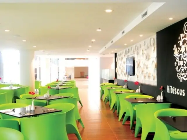 Hibiscus Café @ Kings Green Hotel