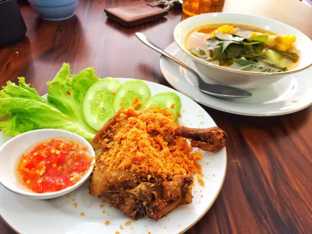 Gambar Makanan Ayam Goreng Karawaci 13