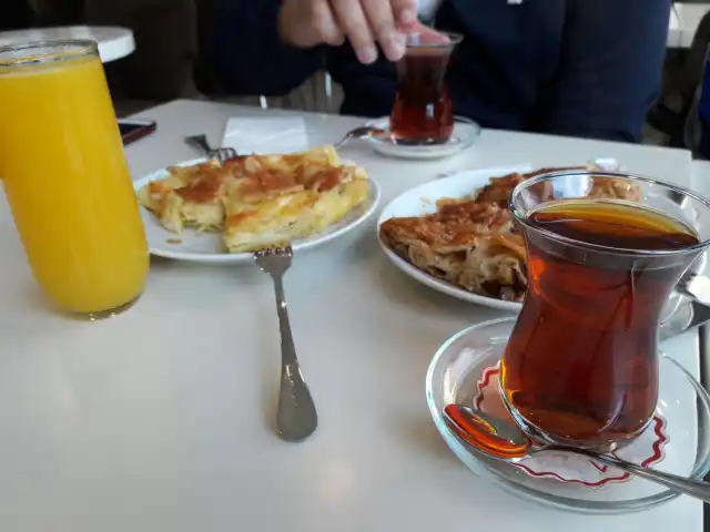 Asli Borek Gunesli Metro'nin yemek ve ambiyans fotoğrafları 10