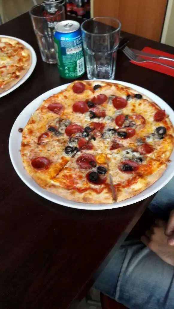 Raffaele Pizza'nin yemek ve ambiyans fotoğrafları 37