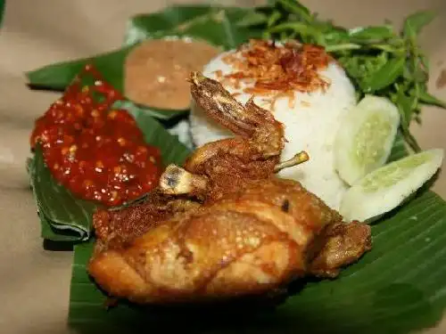 Pecel Lele Lumintu (Lamongan), Serpong Utara