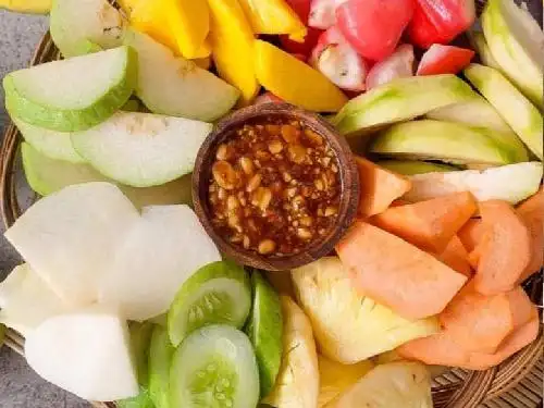 Aneka Buah potong, jus, sop buah & Rujak Buah Hj munir, Petojo Utara