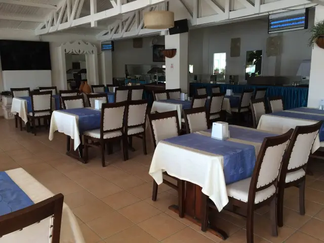 Faros Beach And Restaurant'nin yemek ve ambiyans fotoğrafları 48