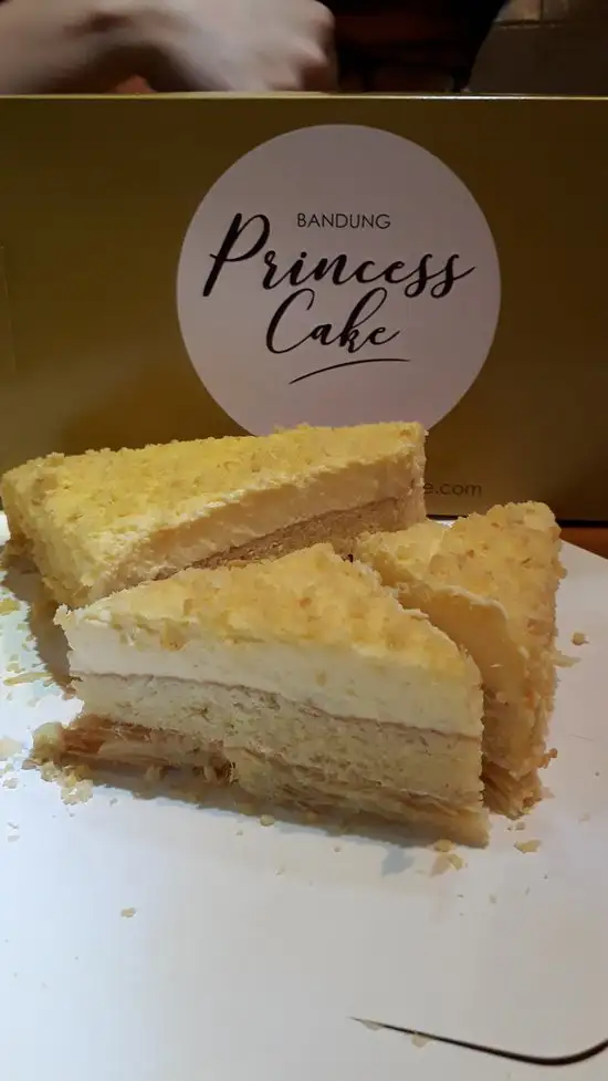Gambar Makanan Bandung Princess Cake 1