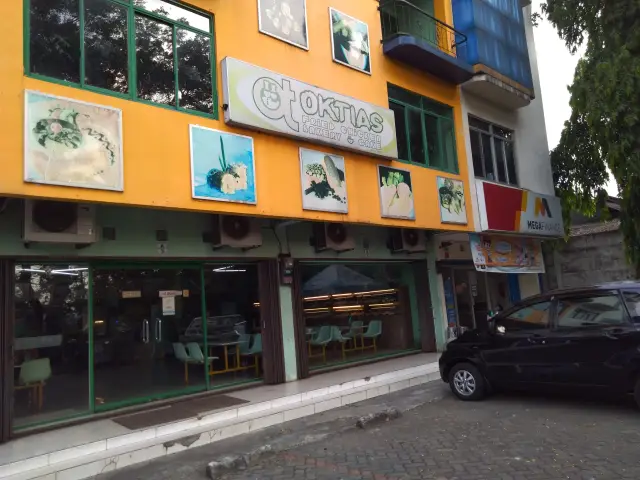 Gambar Makanan Oktias Bakery, Cake & Fried Chicken 5