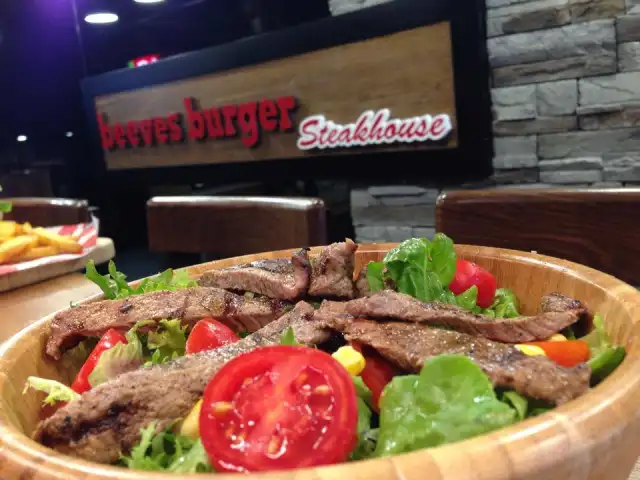 Beeves Burger & Steakhouse'nin yemek ve ambiyans fotoğrafları 19