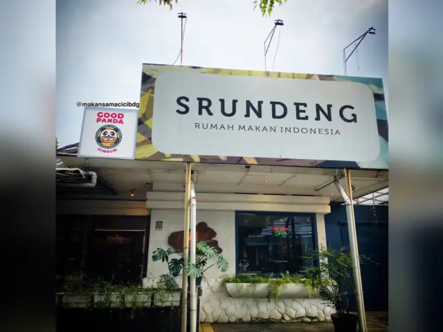 Gambar Makanan Srundeng Authentic 6