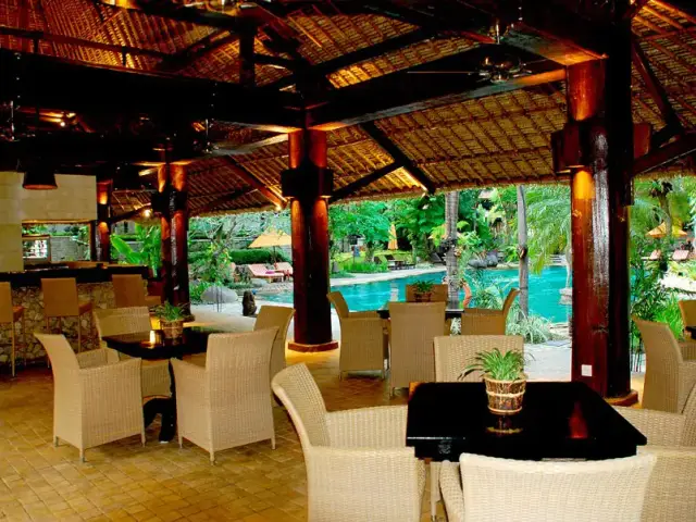 Gambar Makanan Laguna's Bar - Aryaduta Lippo Village Hotel 2