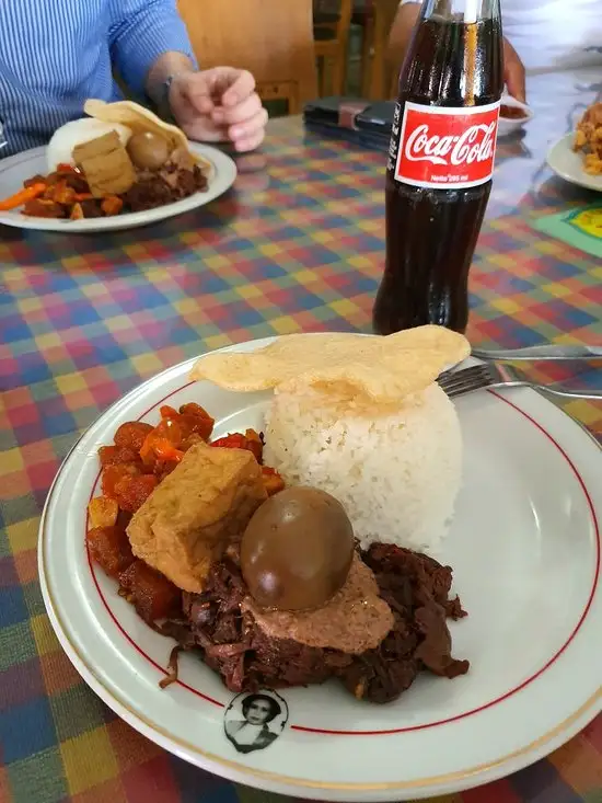 Gambar Makanan Ayam Goreng Ny Suharti 17