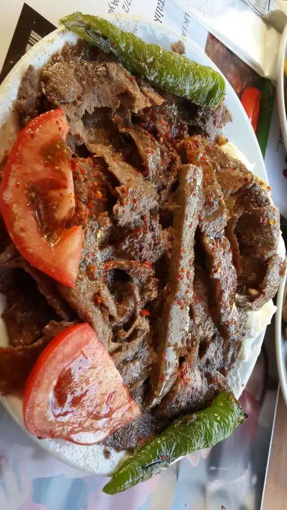 Orhan İnegöl Köfte'nin yemek ve ambiyans fotoğrafları 13