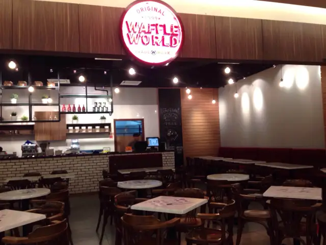 Waffle World Food Photo 3