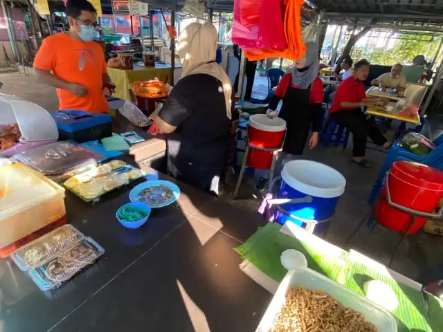 Nasi Lemak Mek Sambal Warisan Food Photo 10