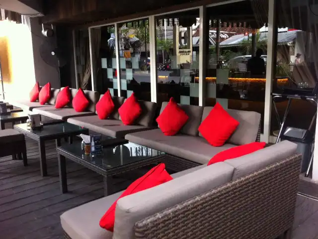 Gambar Makanan Alibi Bar & Lounge - U Paasha Hotel 7