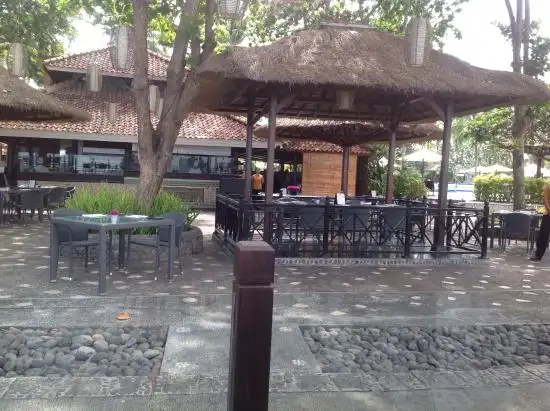 Gambar Makanan Sateria Beachside Restaurant 16