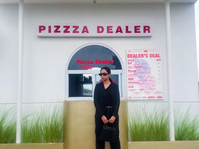 Gambar Makanan Pizzza Dealer 8
