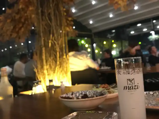 Mazi'nin yemek ve ambiyans fotoğrafları 7