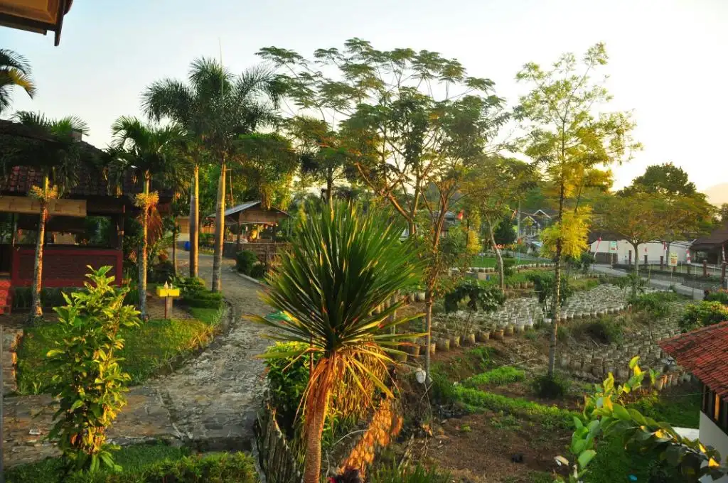 Saung Sari Kahuripan