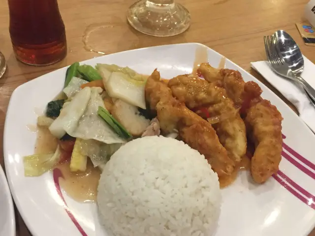 Gambar Makanan Solaria Sosialita 9