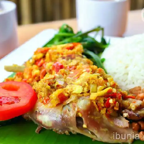 Gambar Makanan Ayam Betutu Ibu Nia (Cab. Merdeka), Pendidikan 4