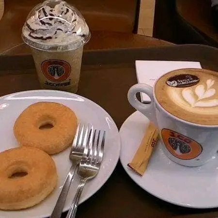 J.CO Donuts & Coffee Food Photo 10