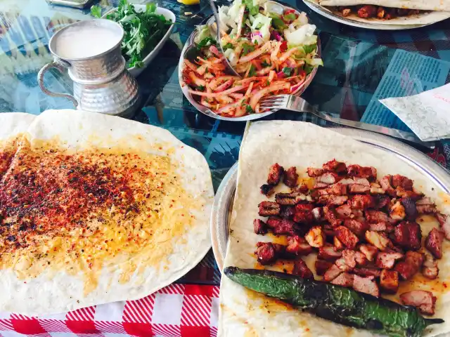 Urfa Ciğercisi Mahmut Usta'nin yemek ve ambiyans fotoğrafları 16