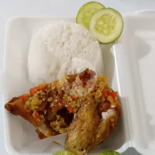 Gambar Makanan Ayam Penyet Cabe Ijo V6, Cilodong 6