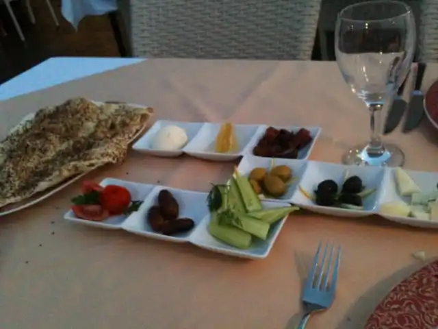 A La Turka Restaurant'nin yemek ve ambiyans fotoğrafları 15
