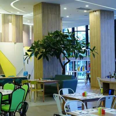 sTREATs Restaurant - Ibis Styles Bogor Raya