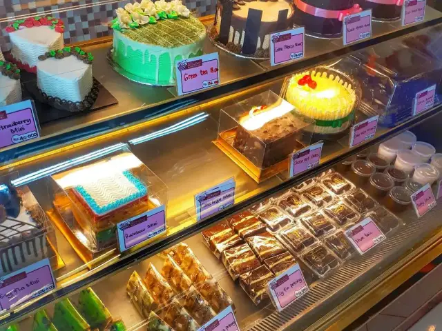 Gambar Makanan Bintaro Bakery & Cake 8