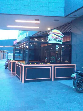 Burger Dunyasi'nin yemek ve ambiyans fotoğrafları 1