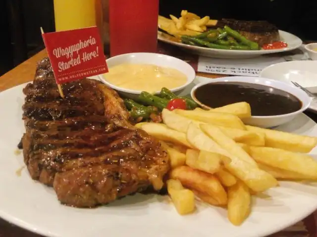 Gambar Makanan Steak Hotel by Holycow! TKP Radio Dalam 12