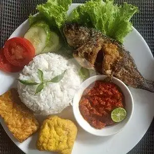 Gambar Makanan Rumah Makan Lesehan Bah Odong 8