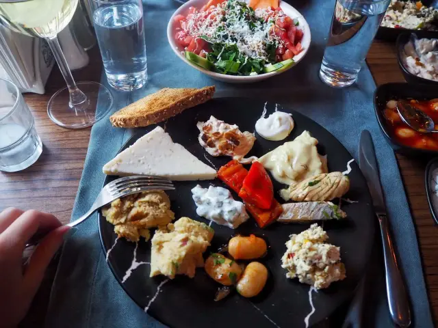 Meyeste Arnavutköy'nin yemek ve ambiyans fotoğrafları 9