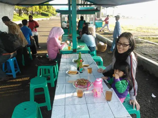 Gambar Makanan Bubur ayam lapangan cipanas 8