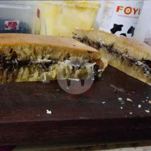 Gambar Makanan Martabak dan Terang Bulan Faish, Denpasar 18