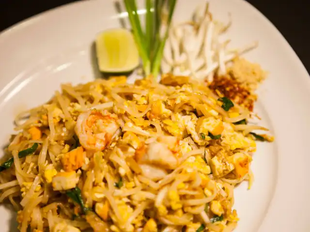Gambar Makanan Sip Ha Thai BBQ & Bistro 19