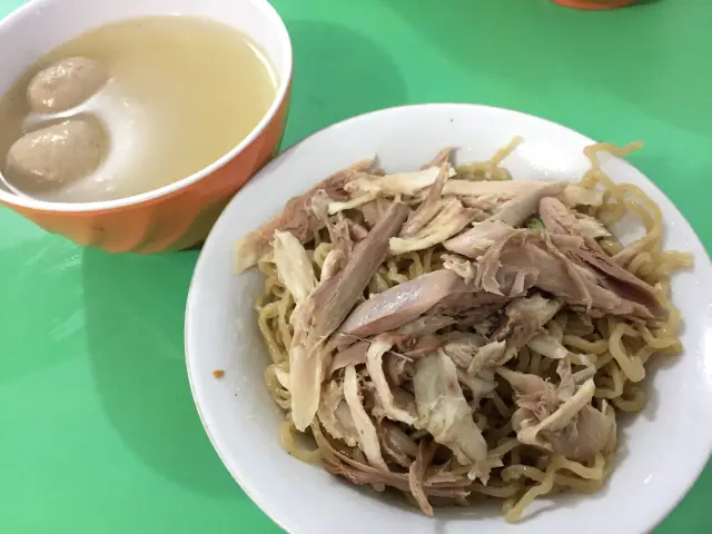 Gambar Makanan Bakmi Ayam Kampung Ationg 4