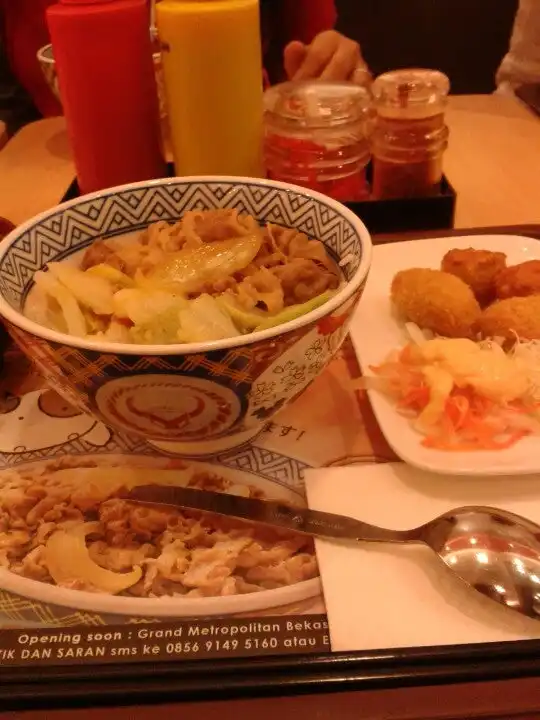 Gambar Makanan Yoshinoya (吉野家) 11