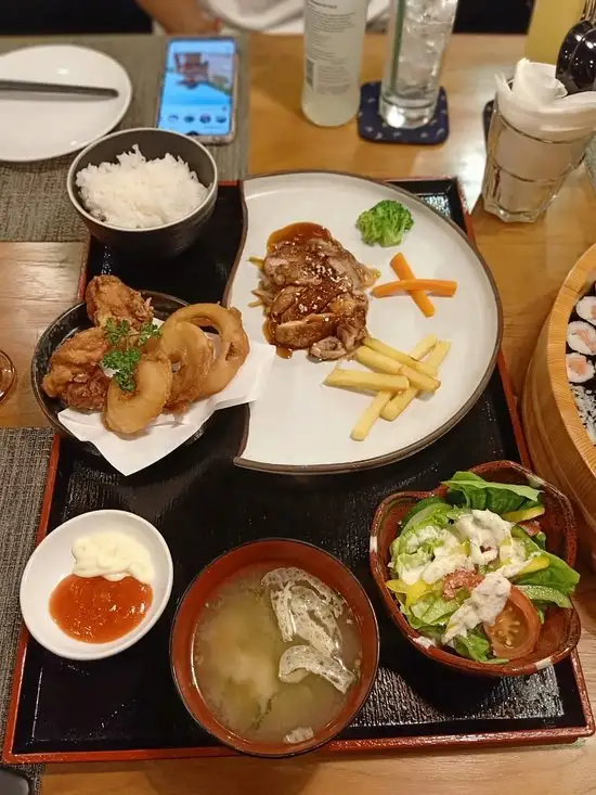 Gambar Makanan Gon's Japanese Restaurant 1