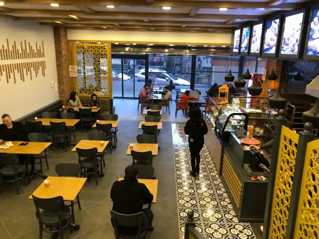 Simit Ustası Cafe & Restaurant'nin yemek ve ambiyans fotoğrafları 8