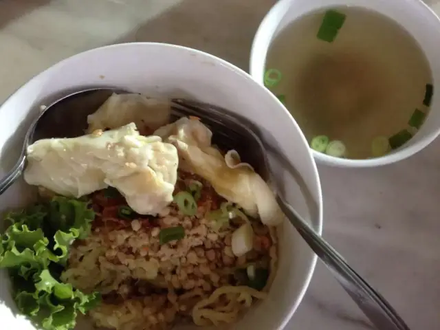 Gambar Makanan Hot Cwie Mie Malang 8