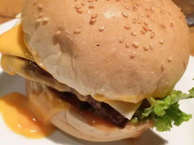 Gambar Makanan Burger & Grill 17