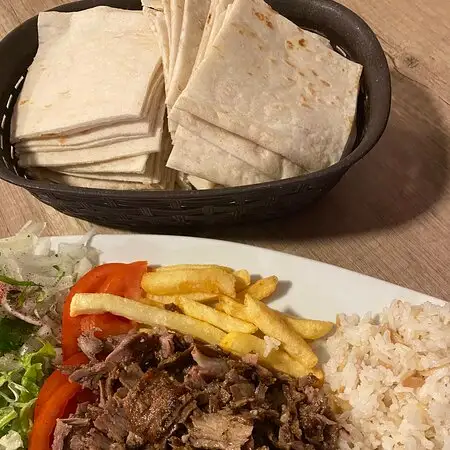 Kavaklı et döner'nin yemek ve ambiyans fotoğrafları 2